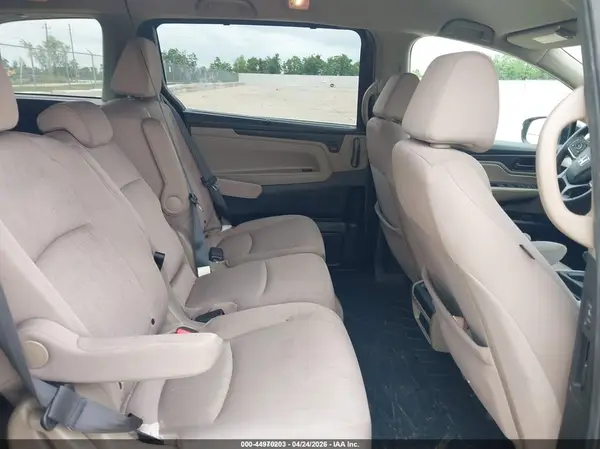 5FNRL6H54JB061582 2018 HONDA ODYSSEY - Image 8