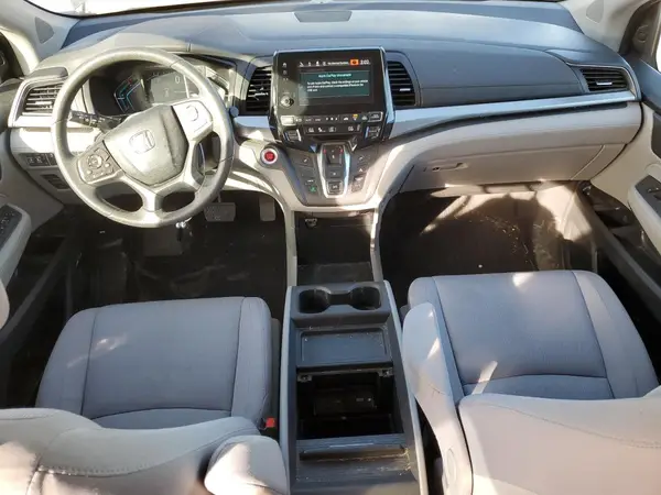5FNRL6H54JB068273 2018 HONDA ODYSSEY - Image 8