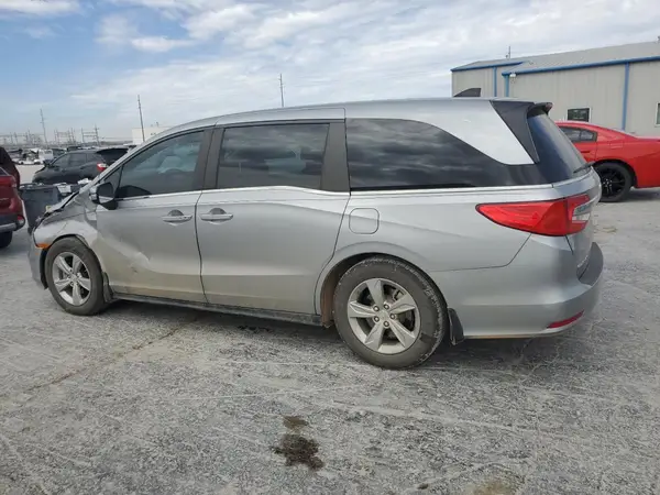 5FNRL6H54JB076065 2018 HONDA ODYSSEY - Image 2