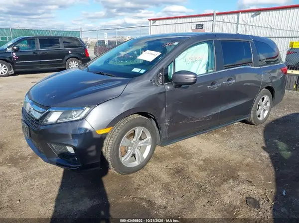 5FNRL6H54JB102177 2018 HONDA ODYSSEY - Image 2