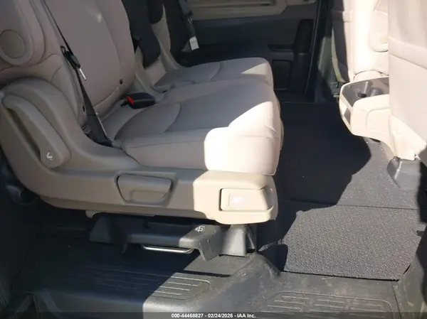 5FNRL6H54KB025599 2019 HONDA ODYSSEY - Image 8