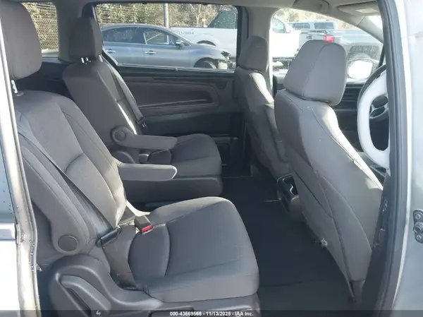 5FNRL6H54NB031018 2022 HONDA ODYSSEY - Image 8