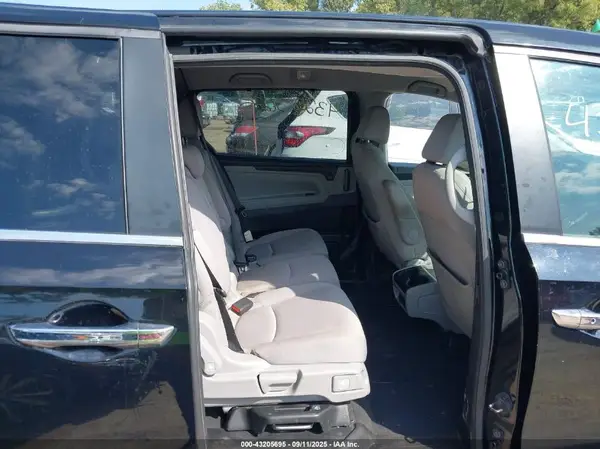 5FNRL6H54NB035974 2022 HONDA ODYSSEY - Image 8