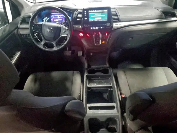 5FNRL6H55JB048436 2018 HONDA ODYSSEY - Image 8