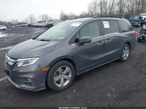 5FNRL6H55JB059310 2018 HONDA ODYSSEY - Image 2