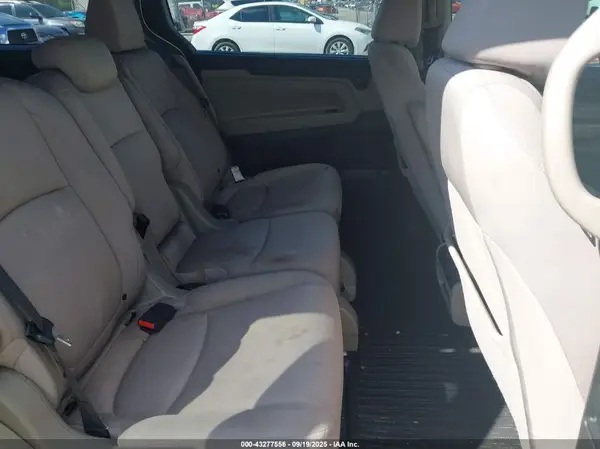 5FNRL6H55JB106108 2018 HONDA ODYSSEY - Image 8