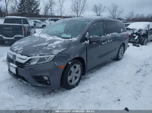 5FNRL6H56JB030169 2018 HONDA ODYSSEY - Image 2