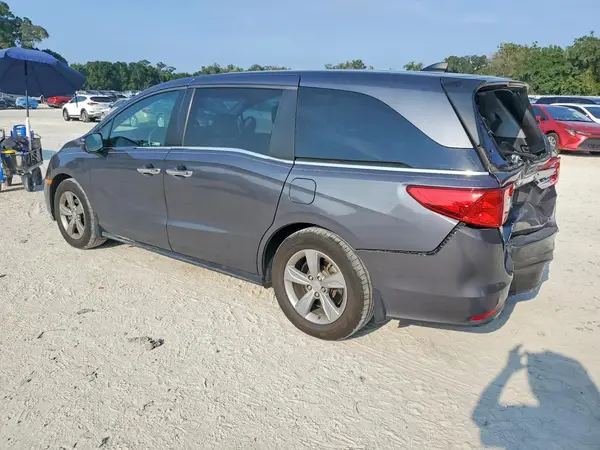 5FNRL6H56JB067951 2018 HONDA ODYSSEY - Image 2