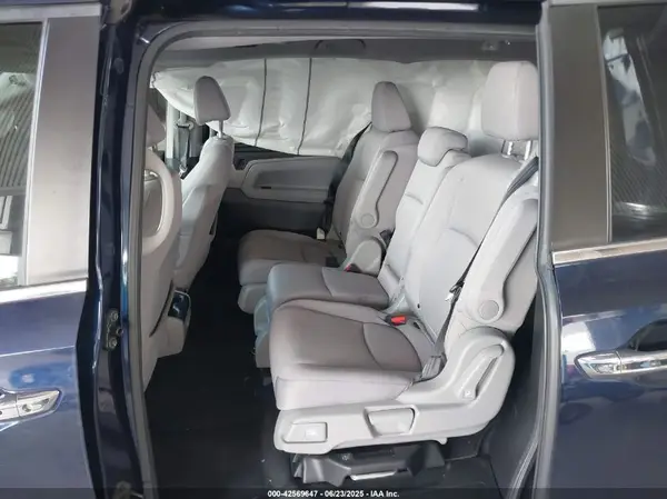 5FNRL6H56JB070610 2018 HONDA ODYSSEY - Image 8