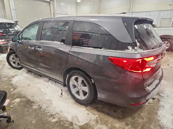5FNRL6H56JB098407 2018 HONDA ODYSSEY - Image 2