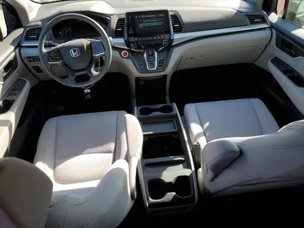 5FNRL6H56JB106988 2018 HONDA ODYSSEY - Image 8