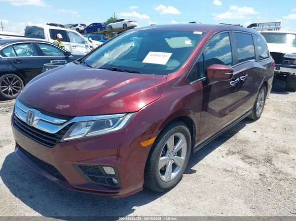 5FNRL6H56JB110006 2018 HONDA ODYSSEY - Image 2