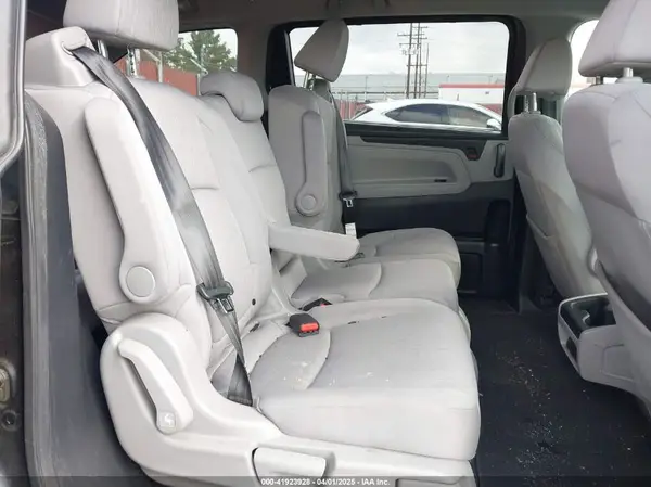 5FNRL6H56KB069085 2019 HONDA ODYSSEY - Image 8