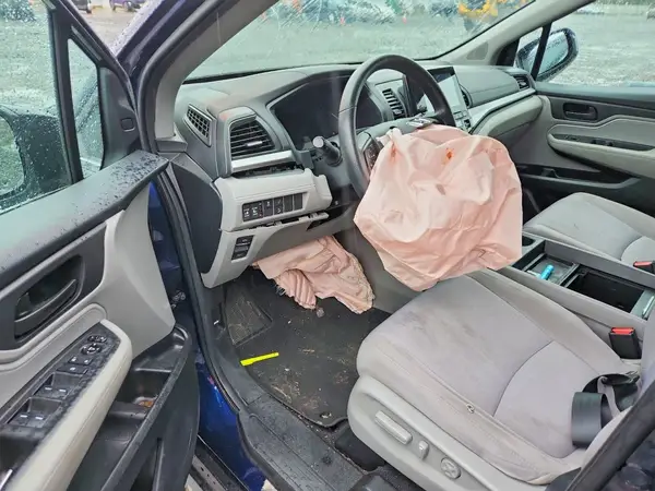 5FNRL6H56KB137482 2019 HONDA ODYSSEY - Image 8
