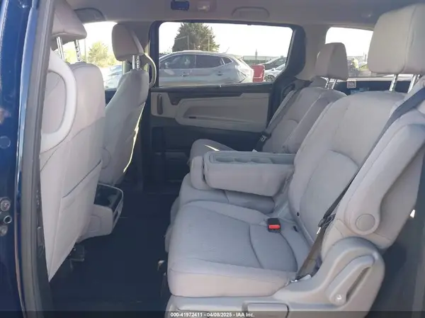 5FNRL6H56NB048063 2022 HONDA ODYSSEY - Image 8