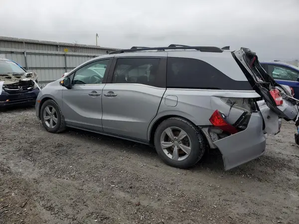 5FNRL6H57JB004986 2018 HONDA ODYSSEY - Image 2
