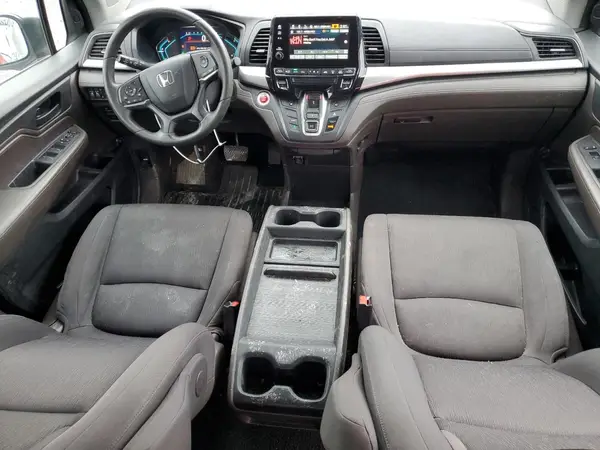 5FNRL6H57JB004986 2018 HONDA ODYSSEY - Image 8
