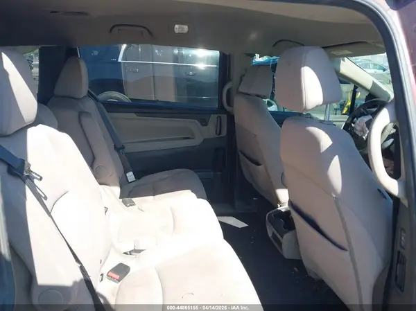 5FNRL6H57JB052388 2018 HONDA ODYSSEY - Image 8