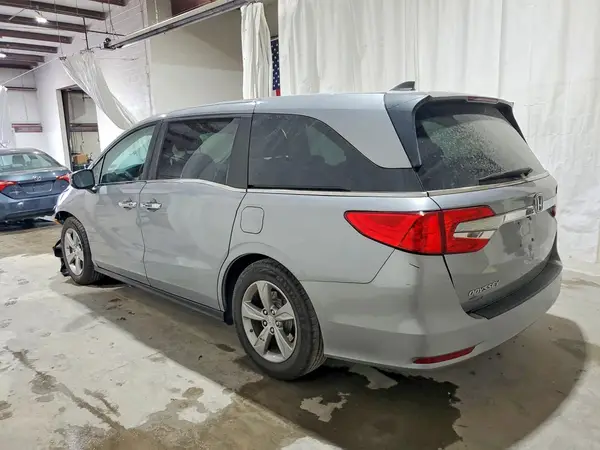 5FNRL6H57JB066615 2018 HONDA ODYSSEY - Image 2