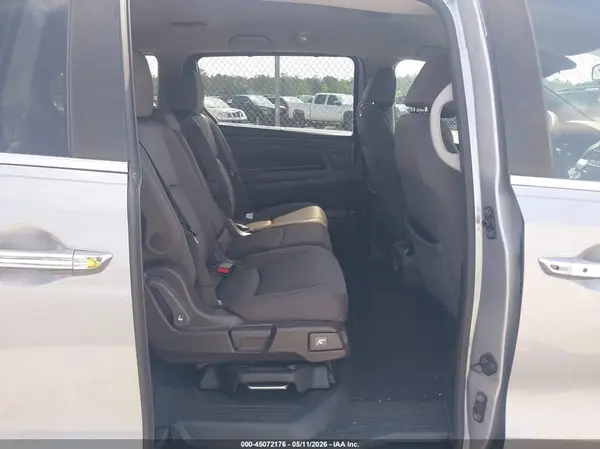 5FNRL6H57JB078442 2018 HONDA ODYSSEY - Image 8