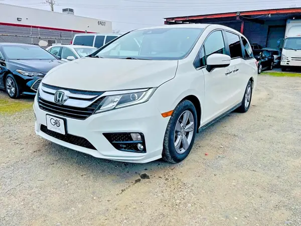 5FNRL6H57JB094348 2018 HONDA ODYSSEY - Image 2