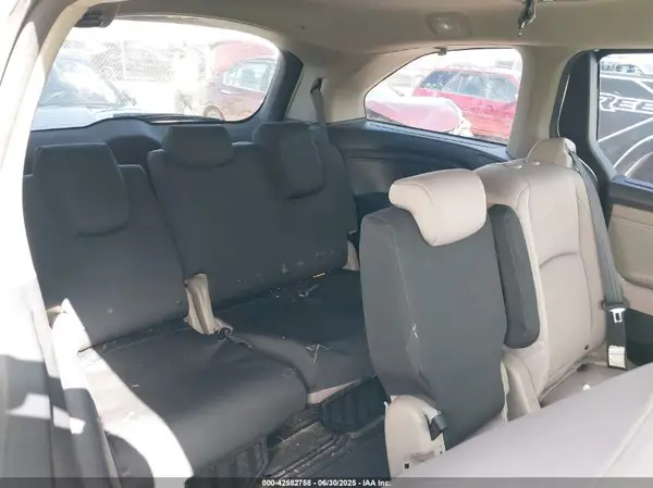 5FNRL6H57JB100035 2018 HONDA ODYSSEY - Image 8