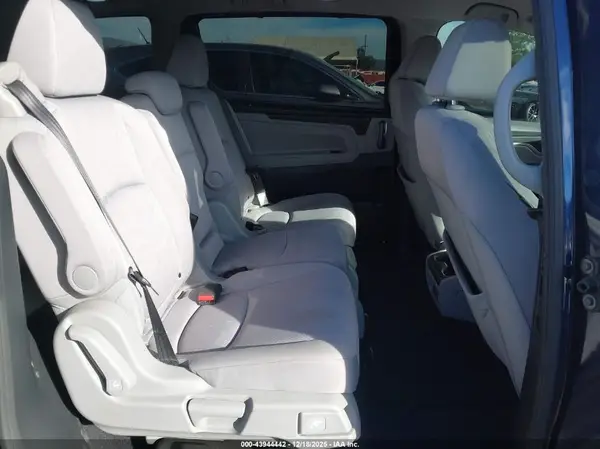 5FNRL6H57KB130282 2019 HONDA ODYSSEY - Image 8