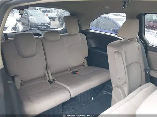 5FNRL6H58JB052898 2018 HONDA ODYSSEY - Image 8