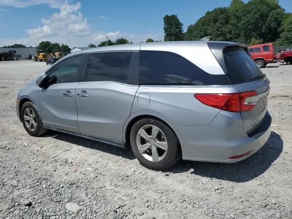5FNRL6H58JB084217 2018 HONDA ODYSSEY - Image 2