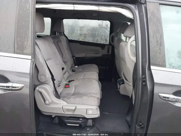 5FNRL6H58JB110718 2018 HONDA ODYSSEY - Image 8