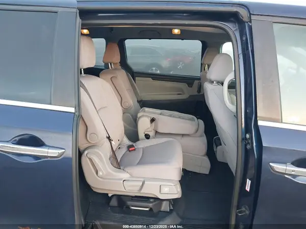 5FNRL6H58KB011821 2019 HONDA ODYSSEY - Image 8