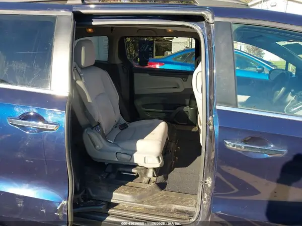 5FNRL6H58LB047042 2020 HONDA ODYSSEY - Image 8