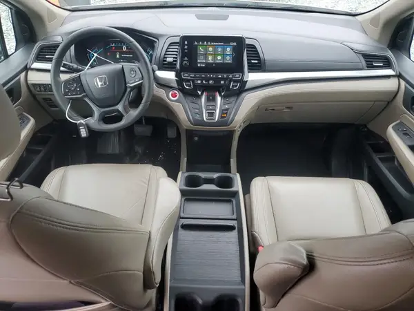 5FNRL6H59JB024690 2018 HONDA ODYSSEY - Image 8