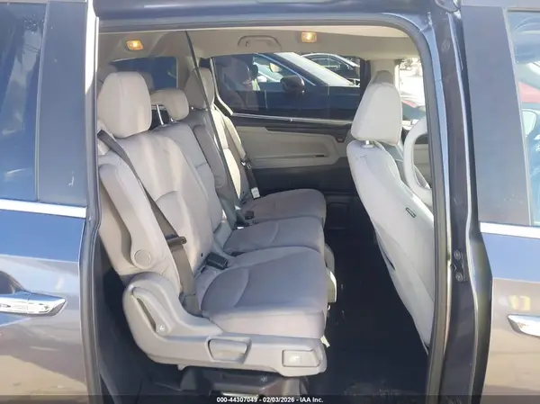 5FNRL6H59JB059360 2018 HONDA ODYSSEY - Image 8