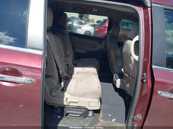 5FNRL6H59JB061545 2018 HONDA ODYSSEY - Image 8