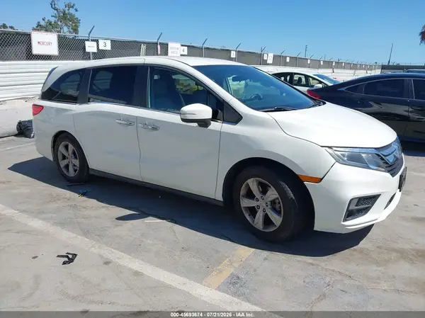 5FNRL6H59JB101557 2018 HONDA ODYSSEY - Image 1