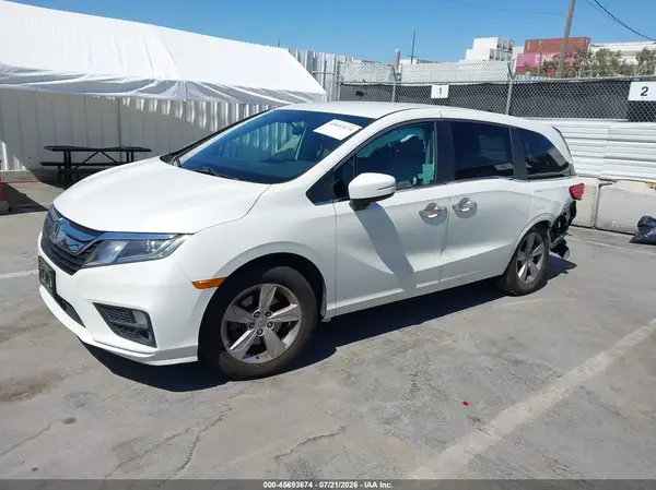 5FNRL6H59JB101557 2018 HONDA ODYSSEY - Image 2
