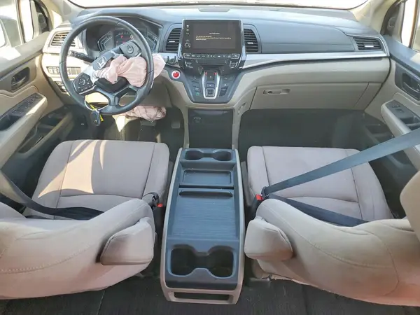 5FNRL6H59JB108752 2018 HONDA ODYSSEY - Image 8