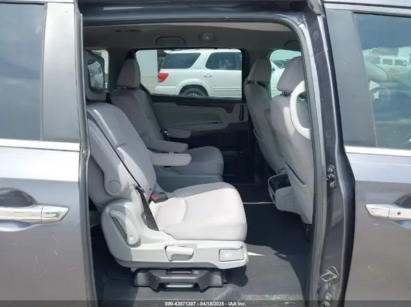 5FNRL6H59KB101401 2019 HONDA ODYSSEY - Image 8