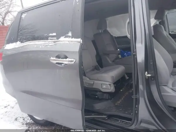5FNRL6H59KB127075 2019 HONDA ODYSSEY - Image 8