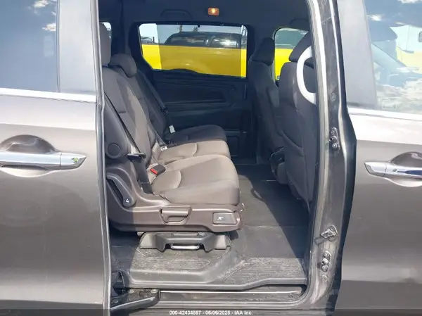 5FNRL6H59NB031046 2022 HONDA ODYSSEY - Image 8