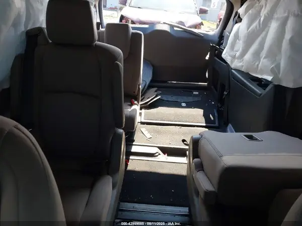 5FNRL6H59RB022868 2024 HONDA ODYSSEY - Image 8