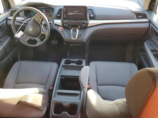 5FNRL6H5XJB095641 2018 HONDA ODYSSEY - Image 8