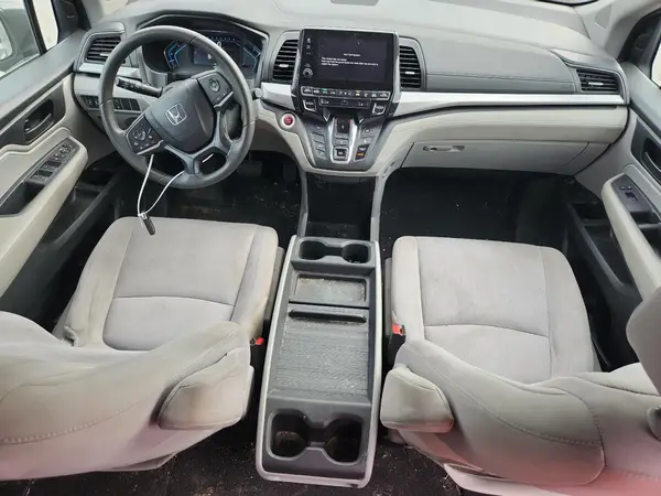 5FNRL6H5XJB095896 2018 HONDA ODYSSEY - Image 8