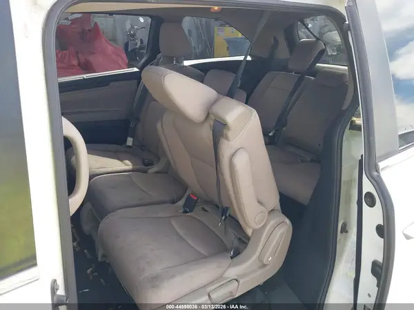 5FNRL6H5XJB099110 2018 HONDA ODYSSEY - Image 8