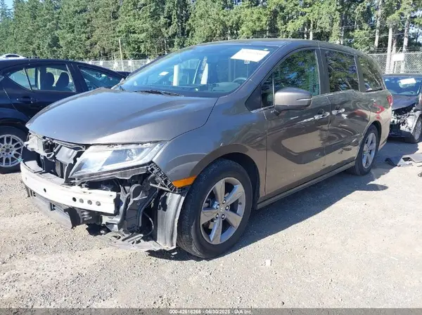 5FNRL6H5XJB100482 2018 HONDA ODYSSEY - Image 2