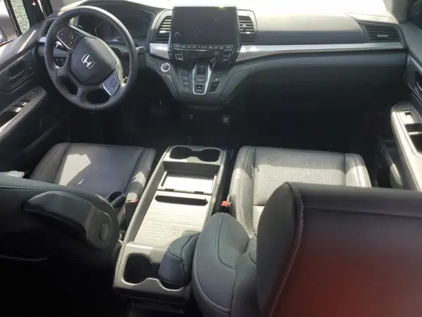 5FNRL6H60PB058132 2023 HONDA ODYSSEY - Image 8