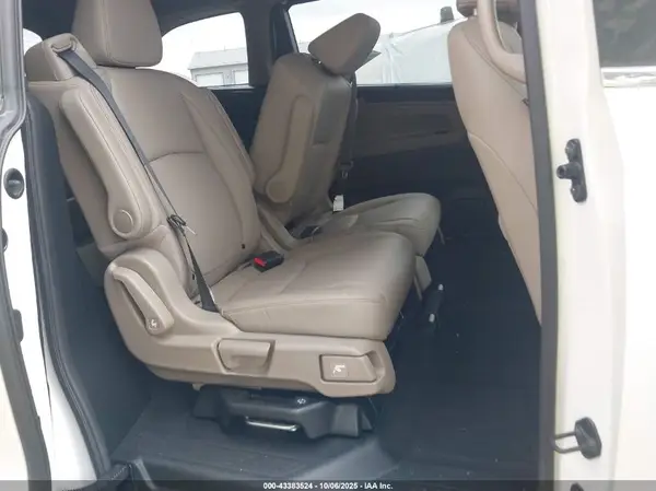 5FNRL6H60PB077814 2023 HONDA ODYSSEY - Image 8