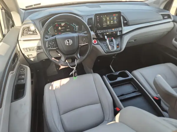 5FNRL6H60RB052818 2024 HONDA ODYSSEY - Image 8
