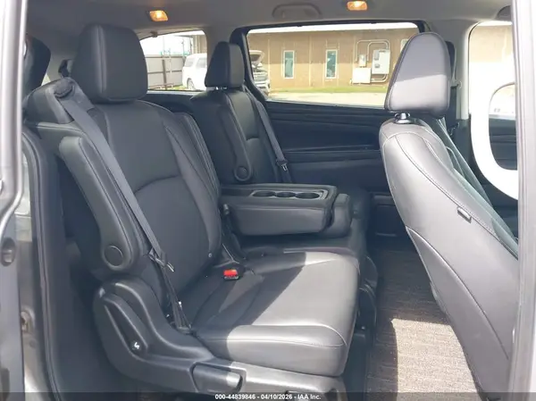 5FNRL6H60SB079233 2025 HONDA ODYSSEY - Image 8